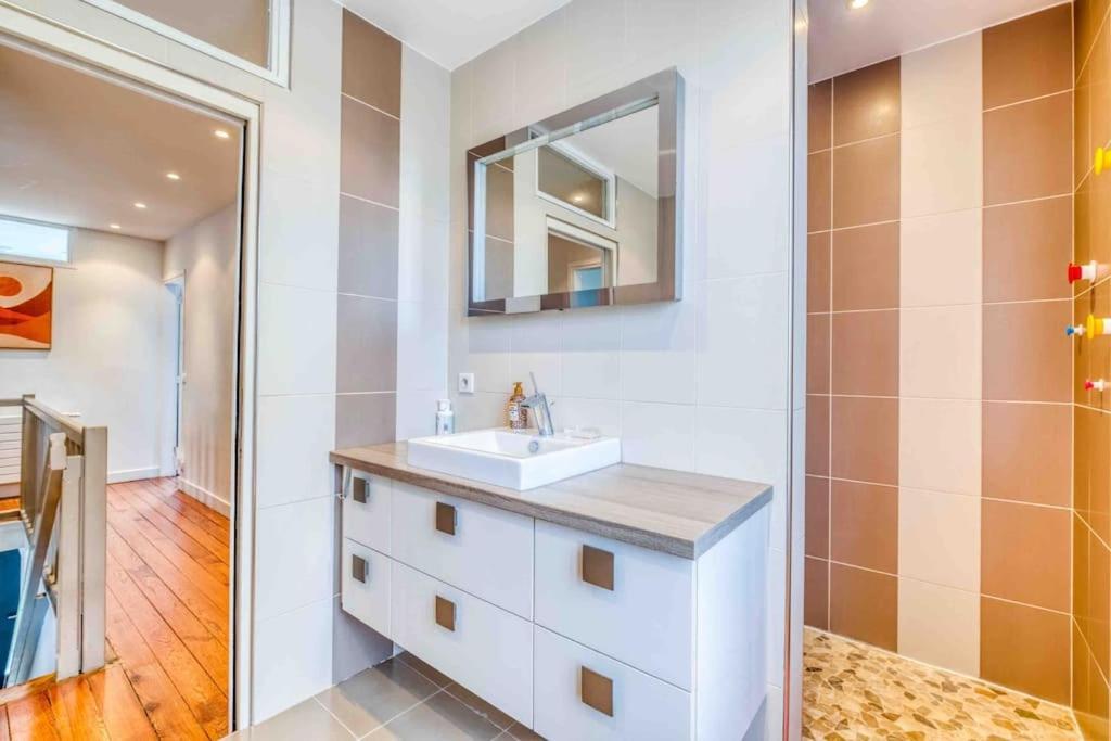Villa Saint-Mard - King Size Bed - 10Min Aeroport Cdg 25Min Paris By Train Eksteriør billede
